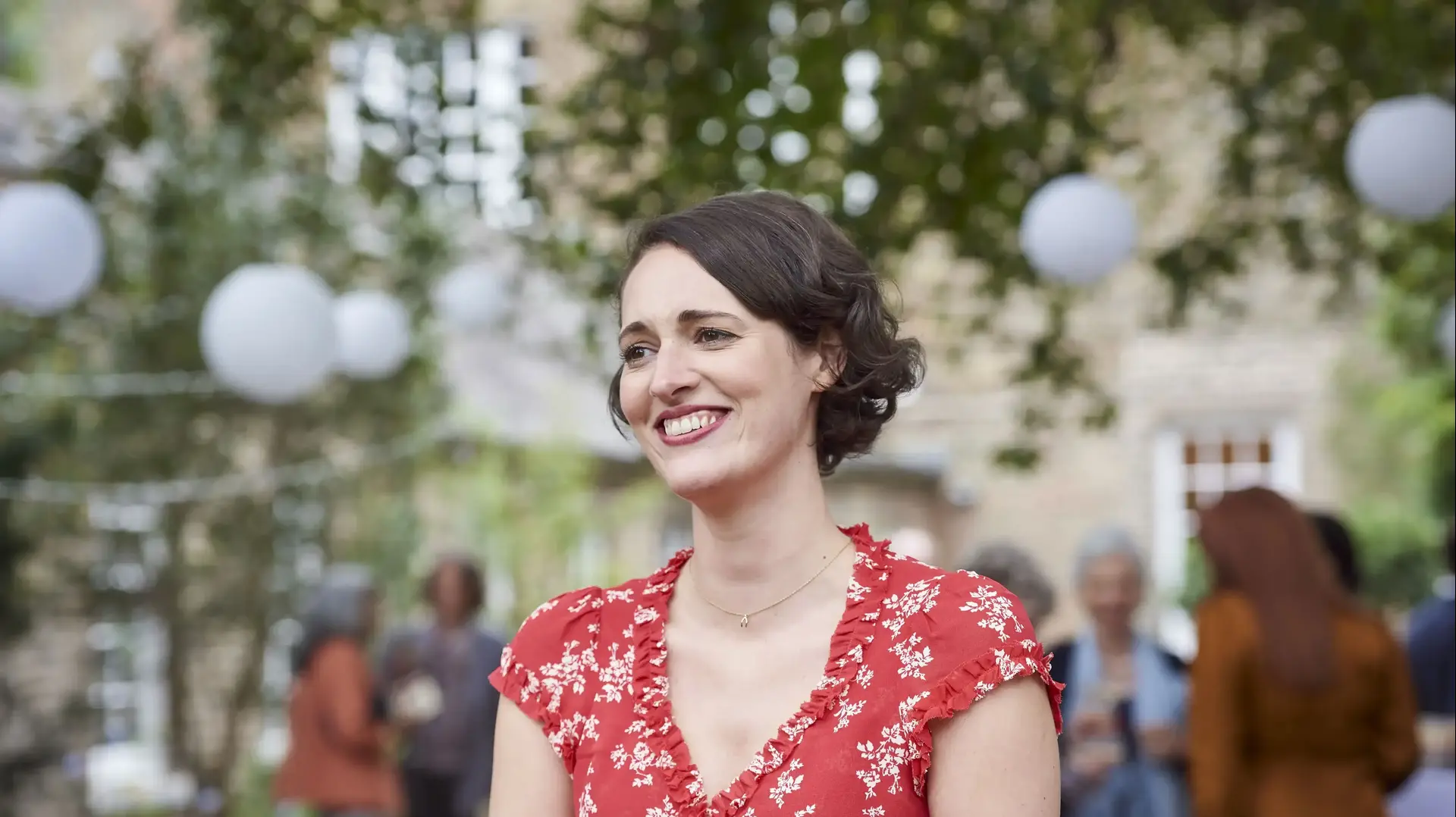 פליבאג עונה 2, פיבי וולר-ברידג' פליבאג עונה 2, פיבי וולר-ברידג'