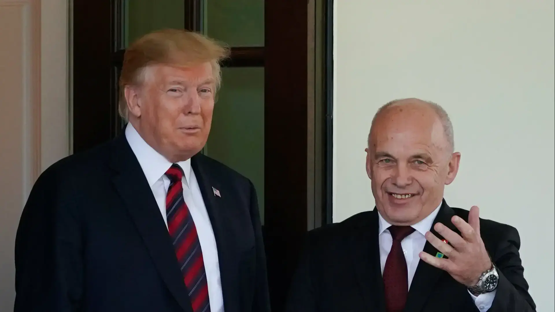 טראמפ עם נשיא שוויץ אולי מורר, 16 במאי 2019 טראמפ עם נשיא שוויץ אולי מורר, 16 במאי 2019