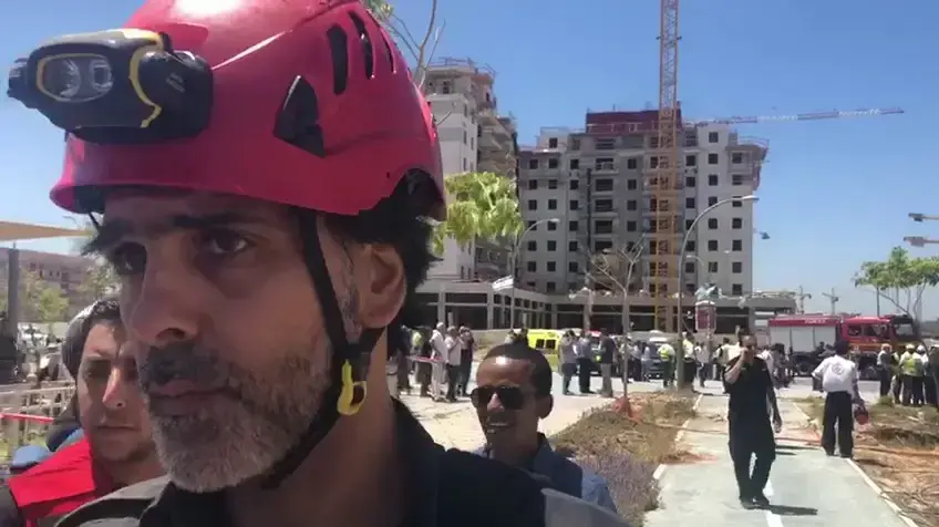 קובי כהן הכבאי שחילץ את הלכודים בקריסת מנוף ביבנה, 19 במאי 2019