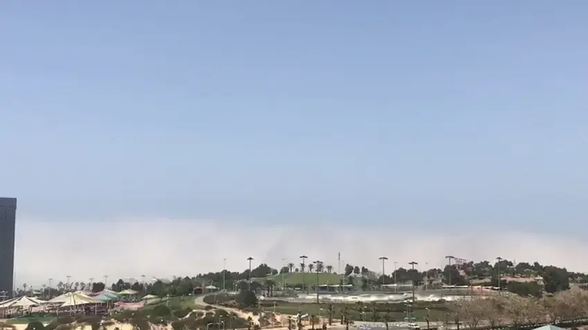תושבי אשדוד תיעדו "ענן שכבה" מול חופי העיר; ענן שנוצר כתוצאה מעליית
אוויר מתונה ובתנאים של חזית בשקע הברומטרי, ומכיל מים וגבישי קרח תושבי אשדוד תיעדו "ענן שכבה" מול חופי העיר; ענן שנוצר כתוצאה מעליית
אוויר מתונה ובתנאים של חזית בשקע הברומטרי, ומכיל מים וגבישי קרח