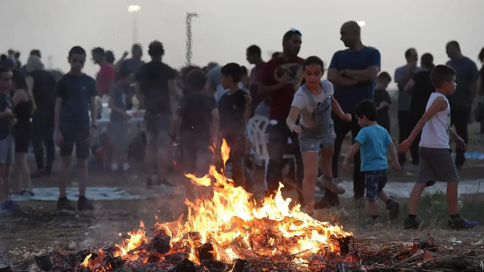 מדורת ל"ג בעומר בתל אביב 22 במאי 2019 מדורת ל"ג בעומר בתל אביב 22 במאי 2019