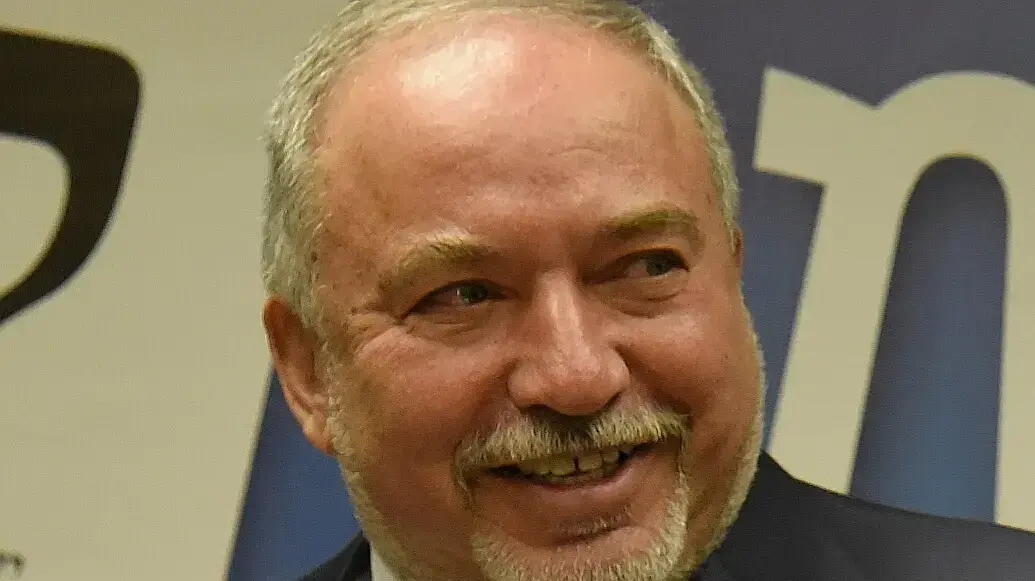 יו"ר ישראל ביתנו אביגדור ליברמן בפתח ישיבת הסיעה, 27 במאי 2019 יו"ר ישראל ביתנו אביגדור ליברמן בפתח ישיבת הסיעה, 27 במאי 2019