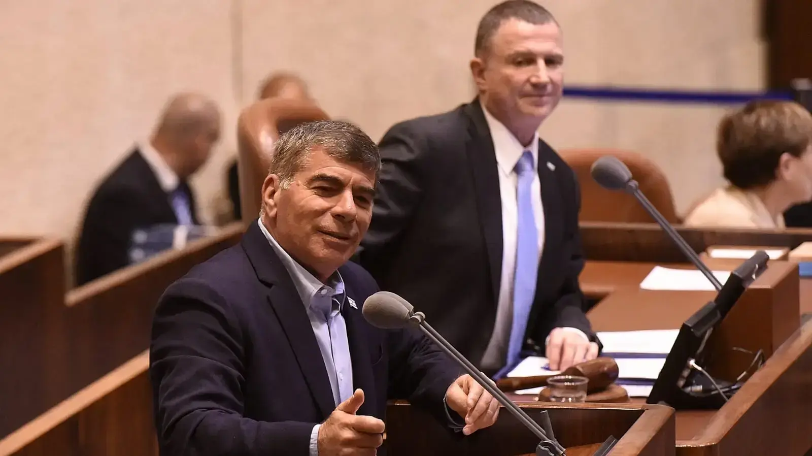 גבי אשכנזי במליאת הכנסת, 27 במאי 2019 גבי אשכנזי במליאת הכנסת, 27 במאי 2019
