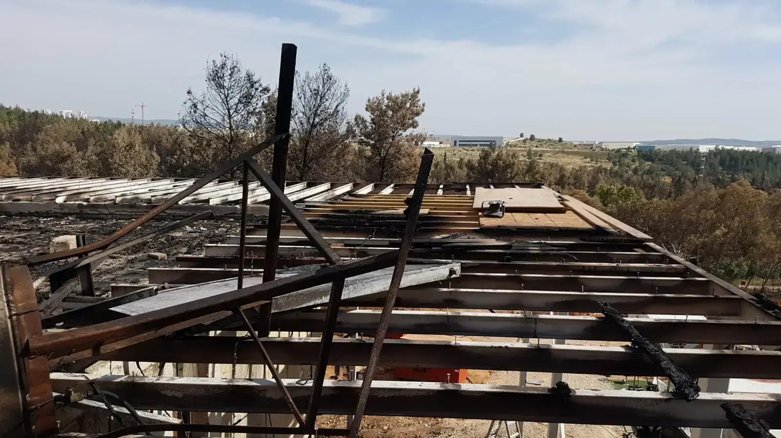 בית משפחת גוזצסקי שנרף כליל בשריפה בית משפחת גוזצסקי שנרף כליל בשריפה