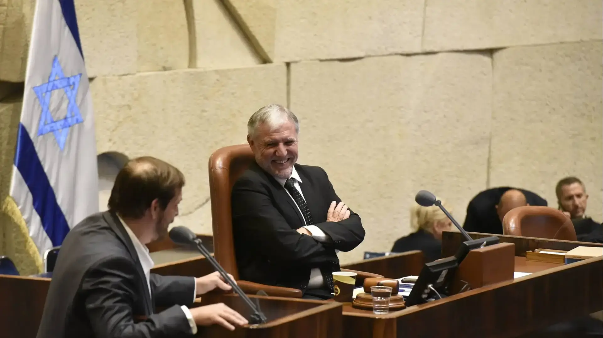 ח"כ אסף זמיר ומאיר כהן במליאת הכנסת , 29 במאי 2019 ח"כ אסף זמיר ומאיר כהן במליאת הכנסת , 29 במאי 2019