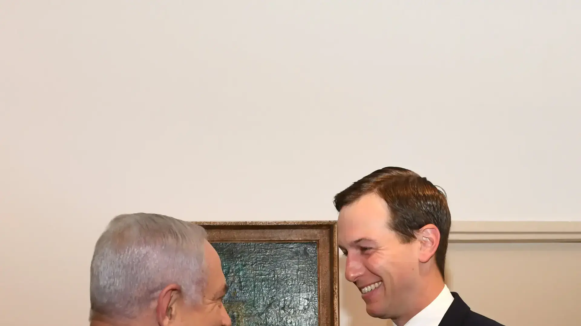 ראש הממשלה בנימין נתניהו נפגש במעונו עם ג'ראד קושנר, ג'ייסון גרינבלט ובריאן הוק, 30 במאי 2019 ראש הממשלה בנימין נתניהו נפגש במעונו עם ג'ראד קושנר, ג'ייסון גרינבלט ובריאן הוק, 30 במאי 2019