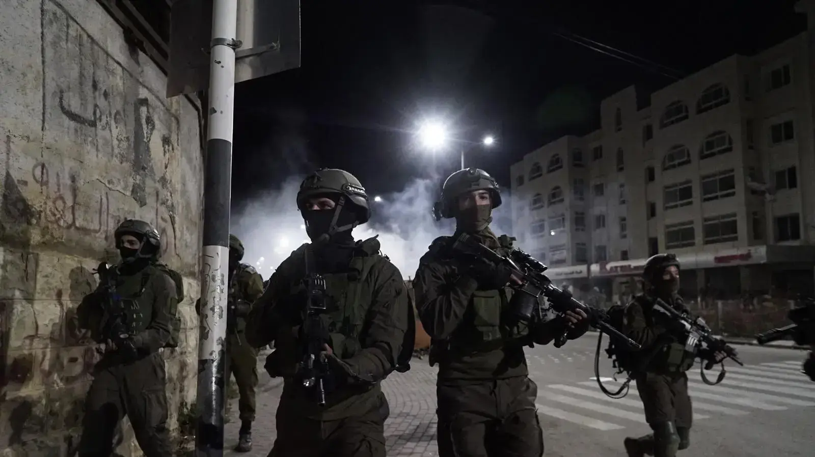 **אמברגו לראשון 17:00**
סקירת מפקד אוגדת איו"ש **אמברגו לראשון 17:00**
סקירת מפקד אוגדת איו"ש