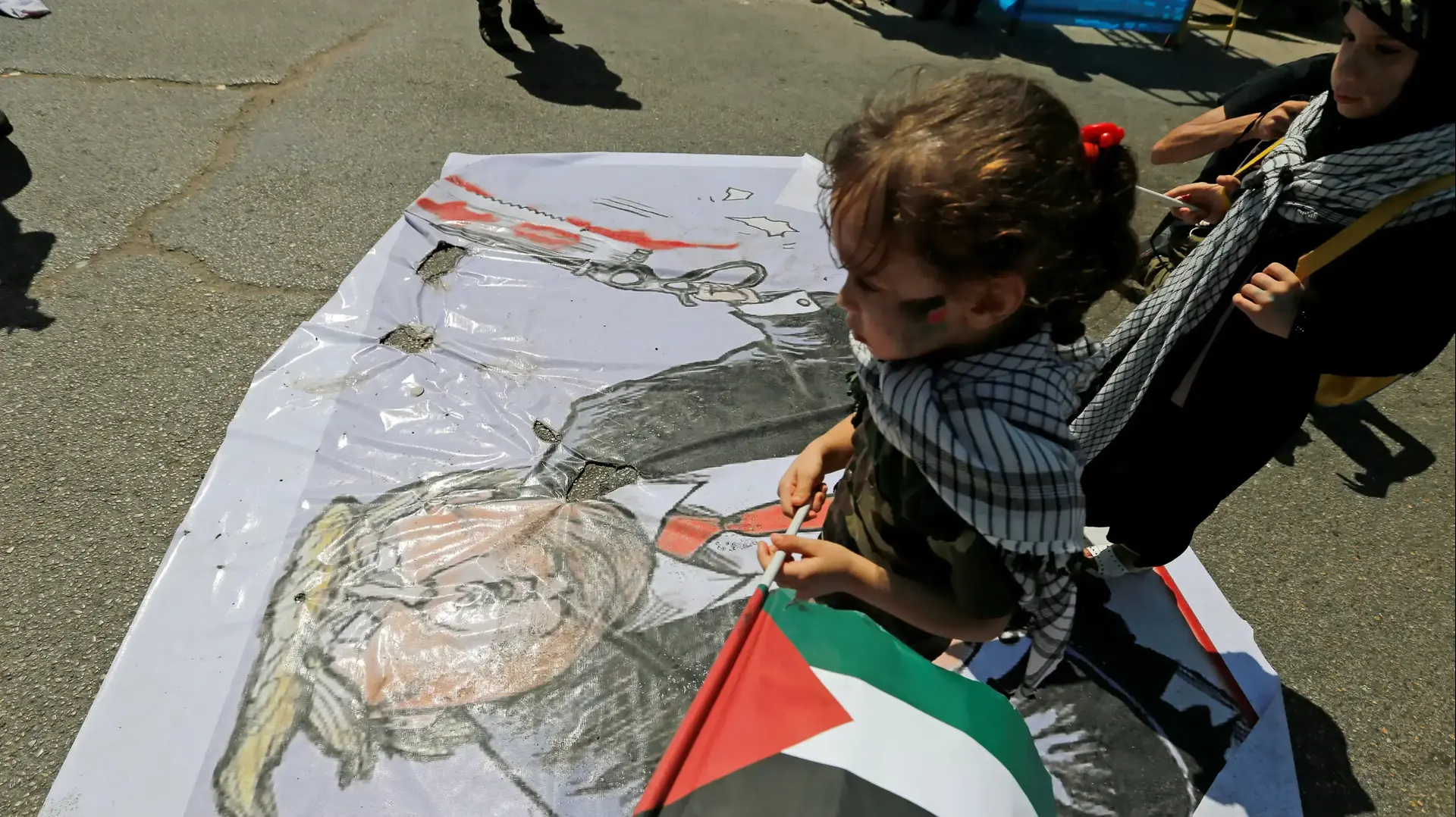 עשרות אלפים חוגגים את "יום אל-קדס" בבגדאד, עיראק 31 מאי 2019 עשרות אלפים חוגגים את "יום אל-קדס" בבגדאד, עיראק 31 מאי 2019
