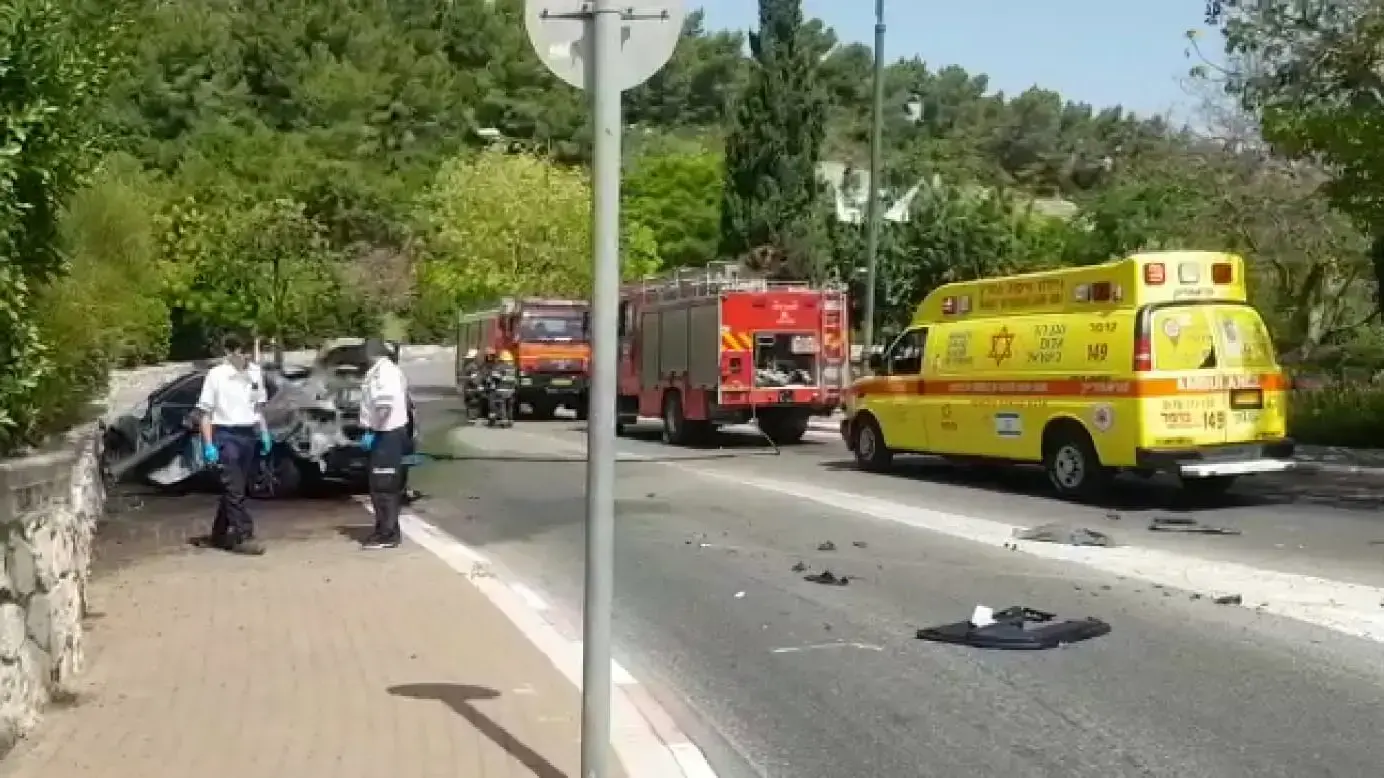הרוג בפיצוץ ברכב ברחוב הזית בנשר. 3 ביוני 2019 הרוג בפיצוץ ברכב ברחוב הזית בנשר. 3 ביוני 2019
