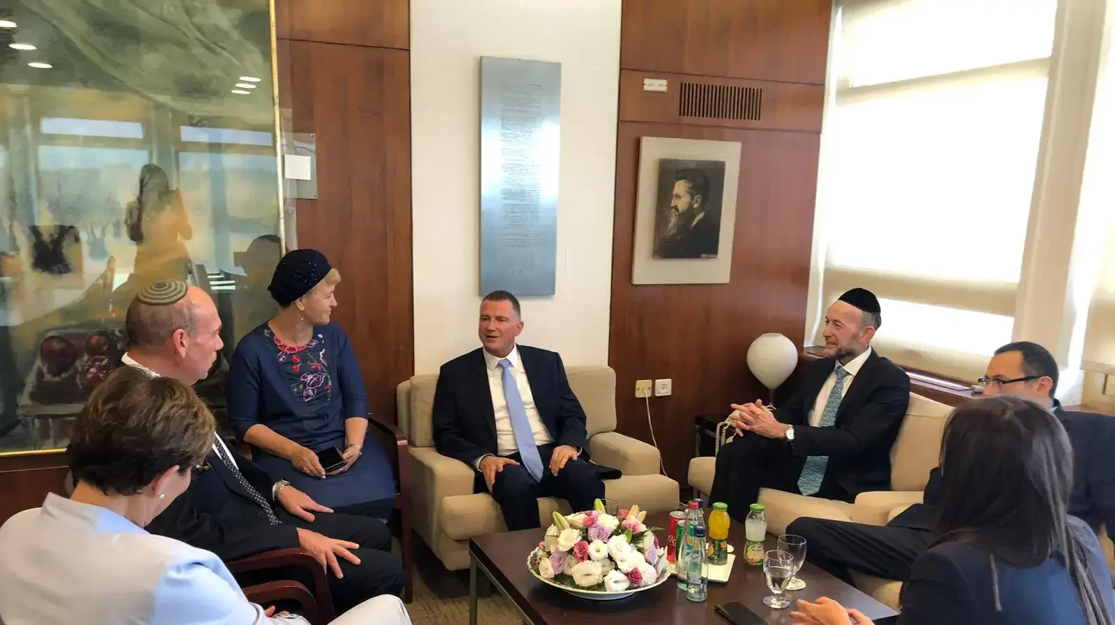 מבקר המדינה הנכנס מתניהו אנגלמן במהלך קבלת המינוי הרשמי מועדת הקלפי בלשכת היו״ר, כנסת, ירושלים 3 ביוני 2019 מבקר המדינה הנכנס מתניהו אנגלמן במהלך קבלת המינוי הרשמי מועדת הקלפי בלשכת היו״ר, כנסת, ירושלים 3 ביוני 2019
