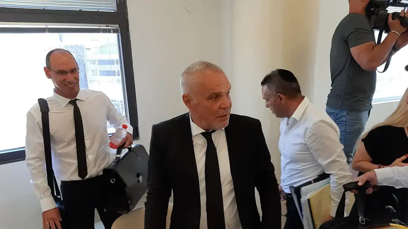 עו"ד יוסי כהן, מייצג את שרה נתניהו בתביעה של שירה רבן נגדה, בית הדין לעבודה, 11 ביוני 2019 עו"ד יוסי כהן, מייצג את שרה נתניהו בתביעה של שירה רבן נגדה, בית הדין לעבודה, 11 ביוני 2019