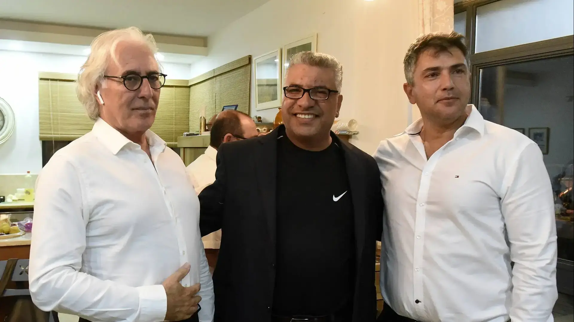 עורכי הדין חן אביטן , פאיז אלשאמי וציון אמיר במפגש המועמד ליו"ר לשכת עורכי הדין בעומר ,יוני 2019 עורכי הדין חן אביטן , פאיז אלשאמי וציון אמיר במפגש המועמד ליו"ר לשכת עורכי הדין בעומר ,יוני 2019