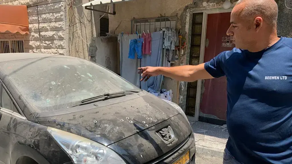 רכבו של תושב פרדיס אשר ניזוק על - ידי אלמונים רכבו של תושב פרדיס אשר ניזוק על - ידי אלמונים