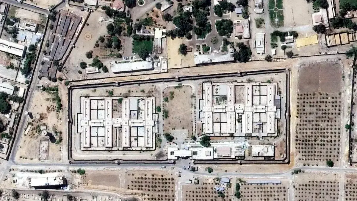 תמונת לוויין של כלא טורה, קהיר, מצרים