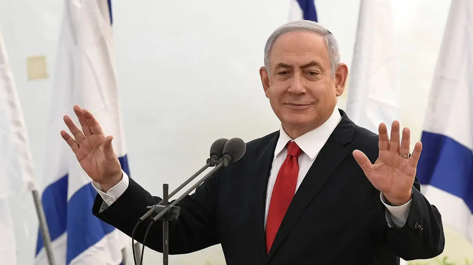 ראש הממשלה, בנימין נתניהו במהלך טקס האזכרה לחללי אלטלנה, בית העלמין נחלת יצחק, תל אביב 18 ביוני 2019 ראש הממשלה, בנימין נתניהו במהלך טקס האזכרה לחללי אלטלנה, בית העלמין נחלת יצחק, תל אביב 18 ביוני 2019