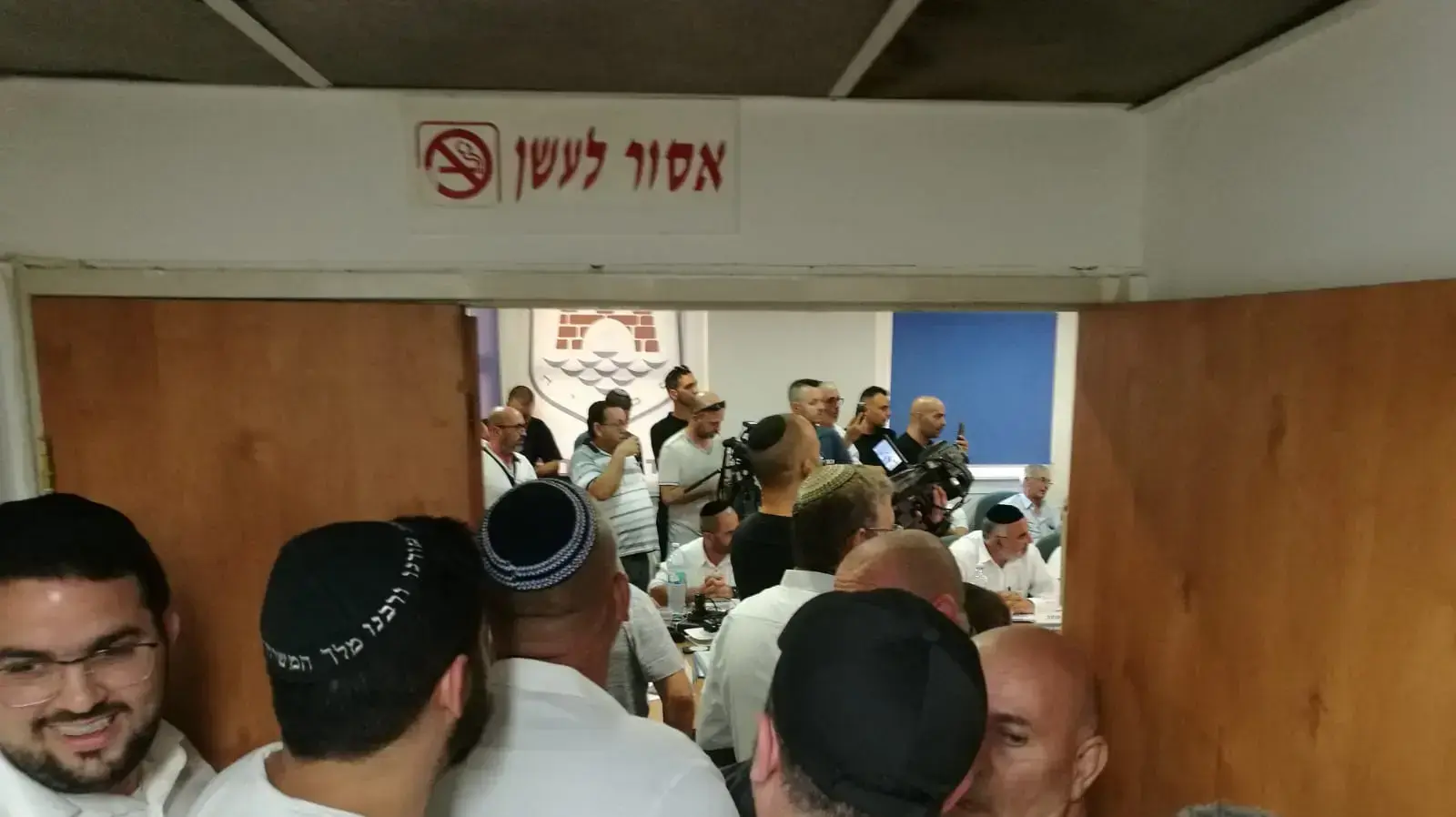 עשרות תושבים הגיעו לישיבת מועצת העיר טבריה, 18 יוני 2019 עשרות תושבים הגיעו לישיבת מועצת העיר טבריה, 18 יוני 2019