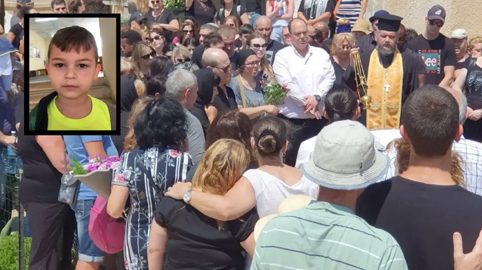 חיצונית להלווית טימופיי בבית העלמין הנוצרי ביפו - 21/6