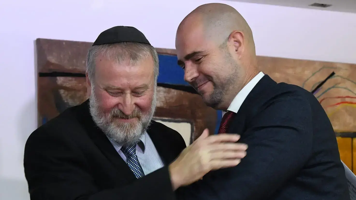 היועמ"ש, אביחי מנדלבליט ושר המשפטים הנכנס, אמיר אוחנה במהלך טקס קבלת פנים לשר המשפטים, משרד המשפטים, ירושלים 23 ביוני 2019 אוחנה