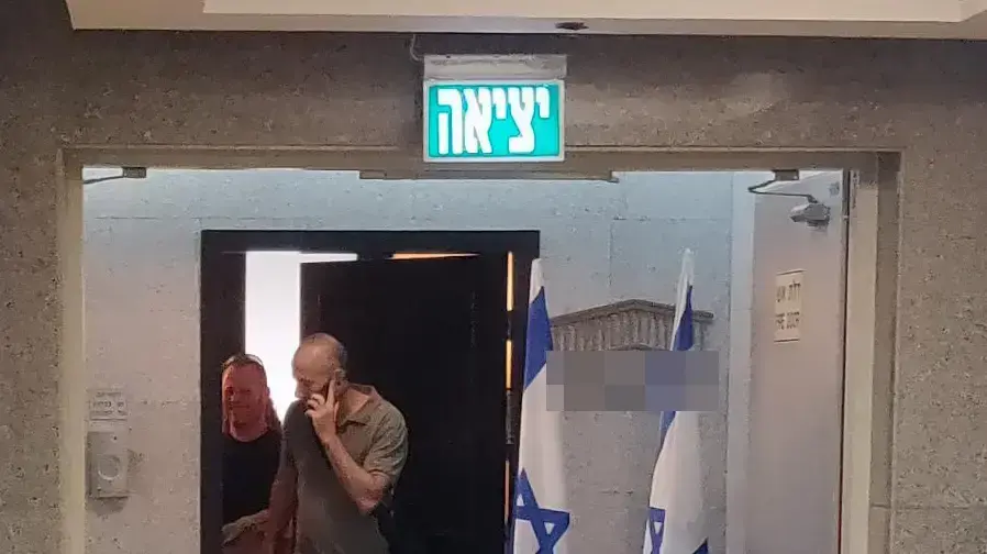 פשיטה על חברת לובינג , יוני 2019