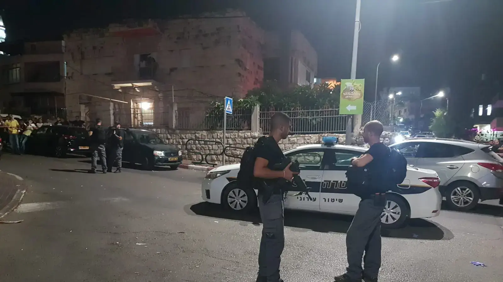 כוחות משטרה בזירת הרצח בשפרעם, 29 ביוני 2019 כוחות משטרה בזירת הרצח בשפרעם, 29 ביוני 2019