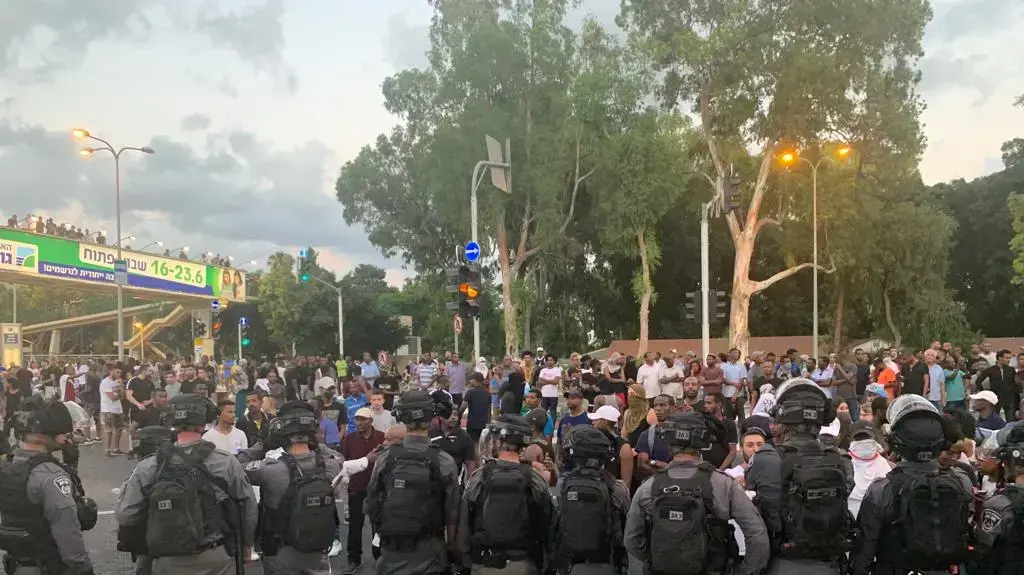 מחאת בני העדה האתיופית על רקע הריגתו של סולומון טקה, בצומת קריית אתא 2 ביוני 2019 מחאת בני העדה האתיופית על רקע הריגתו של סולומון טקה, בצומת קריית אתא 2 ביוני 2019