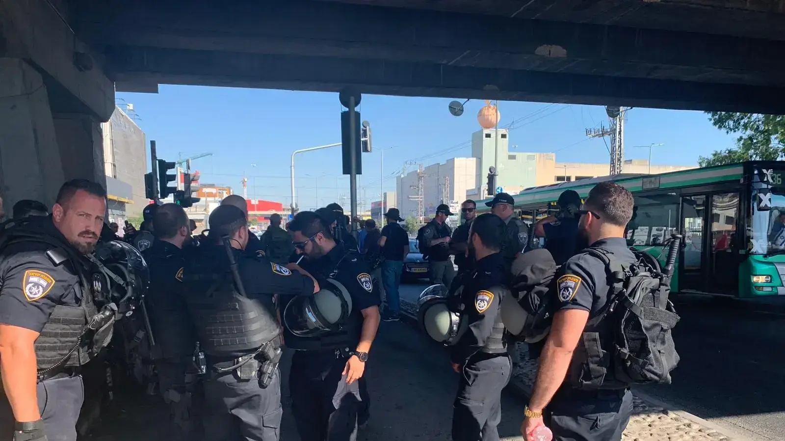 הערכות המשטרה למחאת יוצאי העדה האתיופית, צומת קריית אתא, 3 ביולי 2019 הערכות המשטרה למחאת יוצאי העדה האתיופית, צומת קריית אתא, 3 ביולי 2019