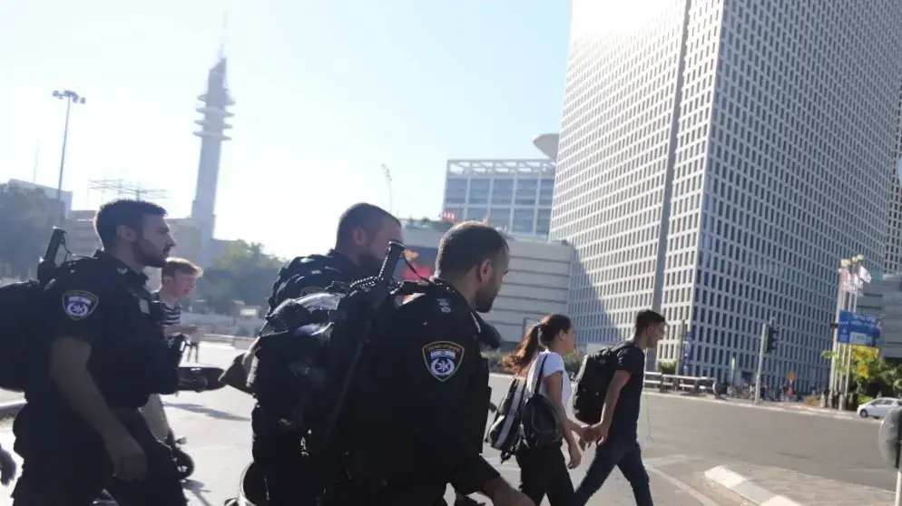 הערכות המשטרה למחאת יוצאי העדה האתיופית, צומת עזריאלי, 3 ביולי 2019 הערכות המשטרה למחאת יוצאי העדה האתיופית, צומת עזריאלי, 3 ביולי 2019