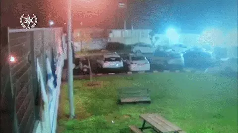 גיף תיעוד בקבוקי תבערה גיף תיעוד בקבוקי תבערה
