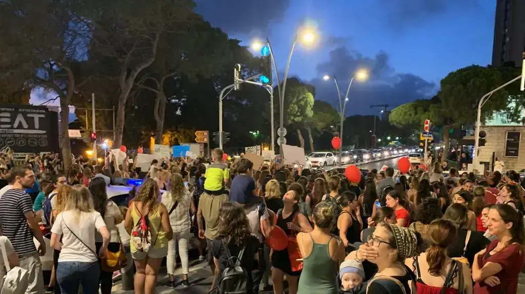 מחאת ההורים בחיפה 7 ביוני 2019 מחאת ההורים בחיפה 7 ביוני 2019