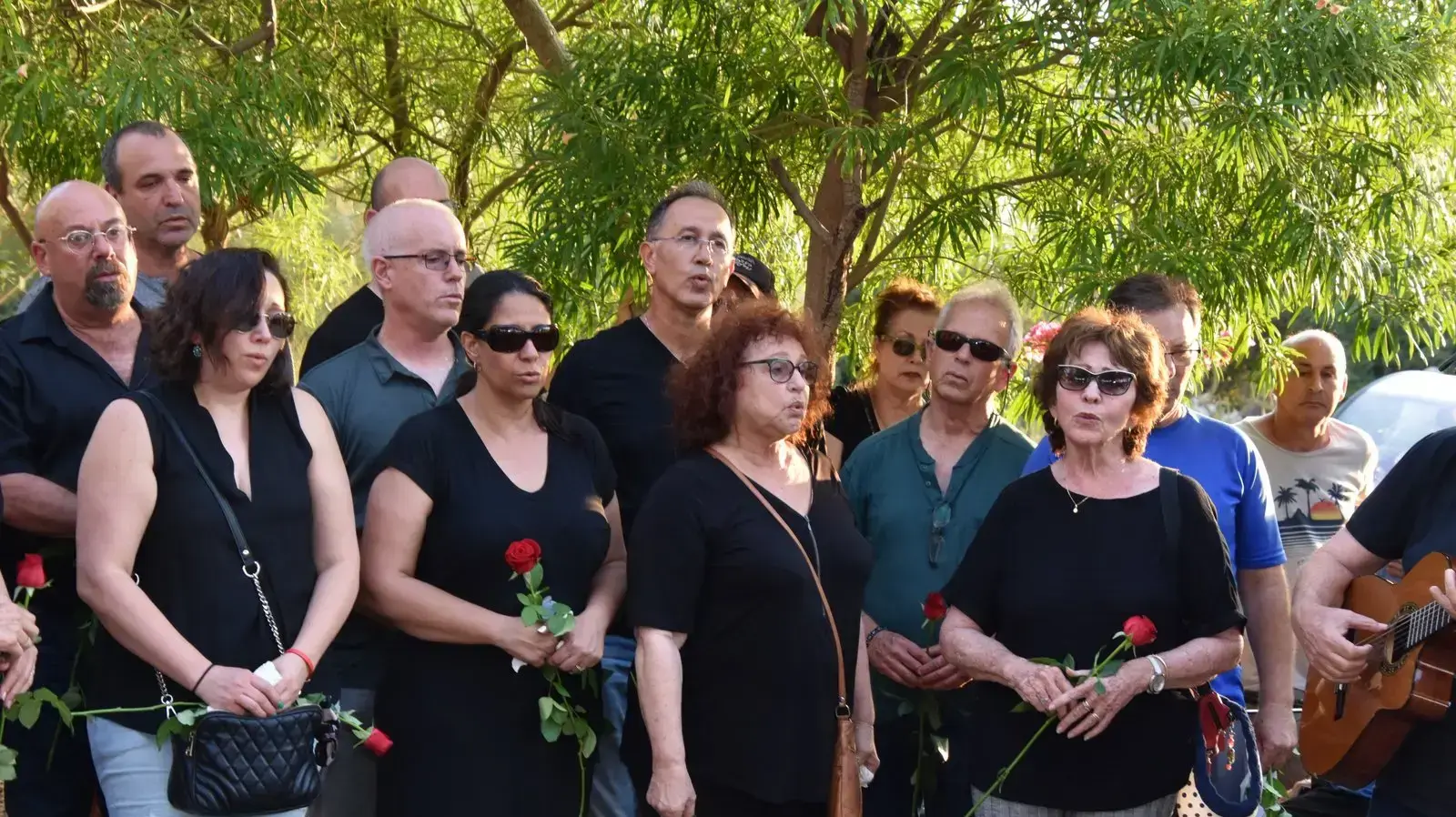 הלוויתה של זמרת הגבעטרון, אלה האריס 7 ביוני 2019 הלוויתה של זמרת הגבעטרון, אלה האריס 7 ביוני 2019
