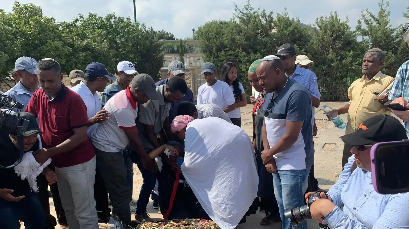 טקס האזכרה לסלומון טקה בבית העלמין בתל רגב, יולי 2019 טקס האזכרה לסלומון טקה בבית העלמין בתל רגב, יולי 2019