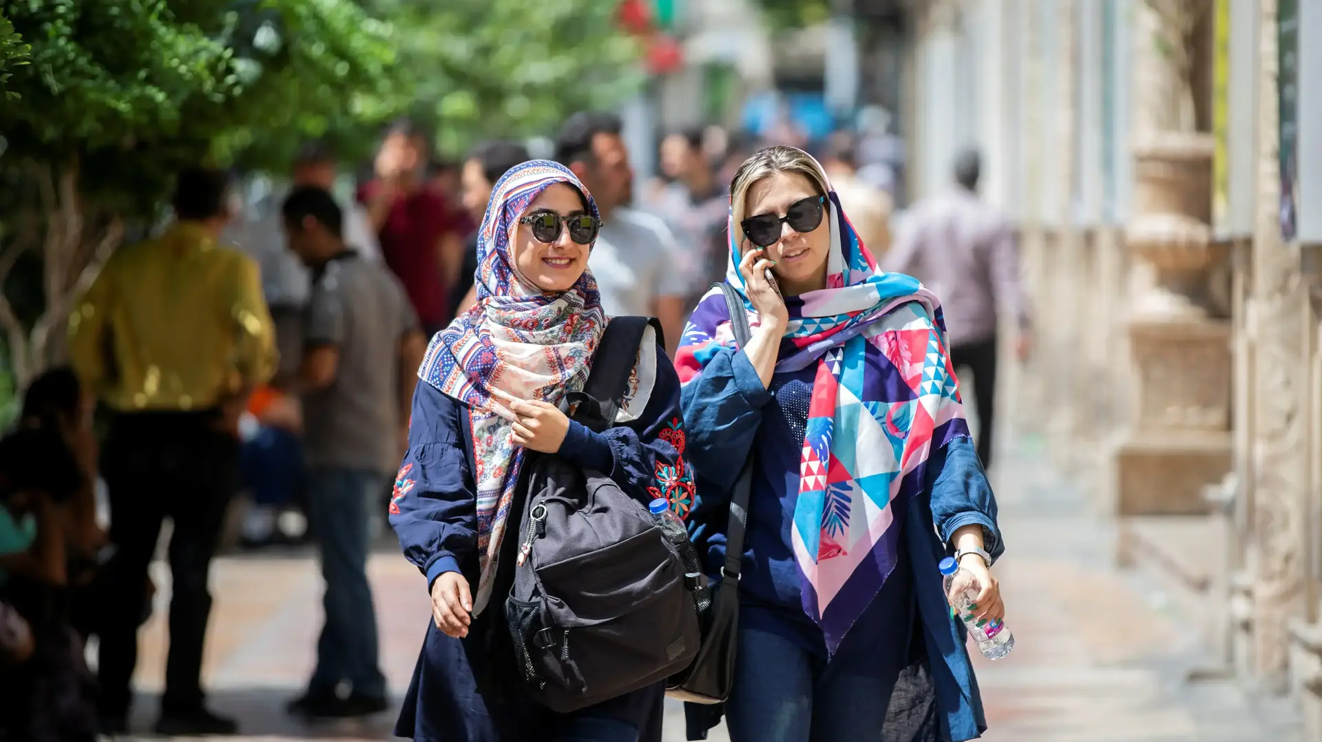 נשים צועדות ברחובות טהראן 8 ביולי 2019 נשים צועדות ברחובות טהראן 8 ביולי 2019