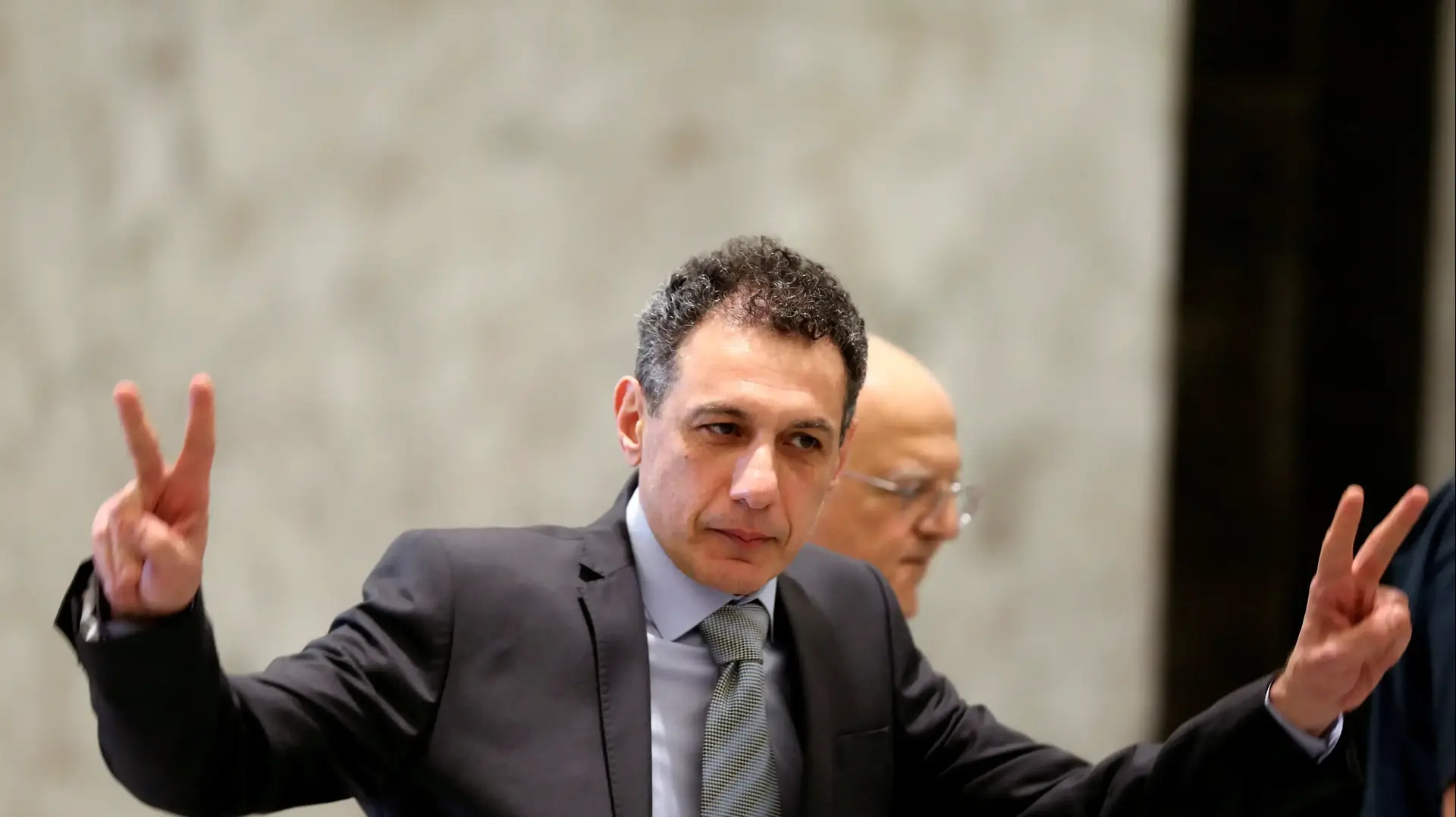 איש העסקים ניזאר זכא אחרי שחרורו מהכלא באיראן, ביירות, לבנון, 11 ביוני 2019
