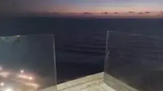 לוח זכוכית קרס במסעדת סיטארה בתל אביב, 12 יולי 2019 לוח זכוכית קרס במסעדת סיטארה בתל אביב, 12 יולי 2019