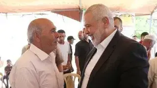 ראש הלשכה המדינית של חמאס אסמאעיל הנייה ובכירי חמאס בפגישה עם המשלחת המצרית ברצועת עזה ב-13 ביולי 2019 ראש הלשכה המדינית של חמאס אסמאעיל הנייה ובכירי חמאס בפגישה עם המשלחת המצרית ברצועת עזה ב-13 ביולי 2019