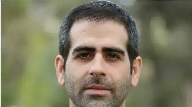 נדב שוורץ, דתי שעבר טיפול המרה נדב שוורץ, דתי שעבר טיפול המרה