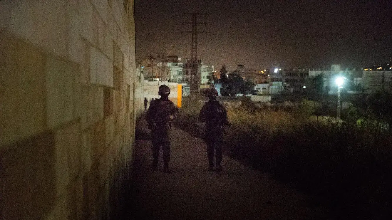 מבצע של לוחמי צה"ל בשיתוף כוחות שירות הביטחון הכללי לחשיפת ציר העברת כספי טרור במרחב החטיבות המרחביות ״בנימין" ו״אפרים״ מבצע של לוחמי צה"ל בשיתוף כוחות שירות הביטחון הכללי לחשיפת ציר העברת כספי טרור במרחב החטיבות המרחביות ״בנימין" ו״אפרים״