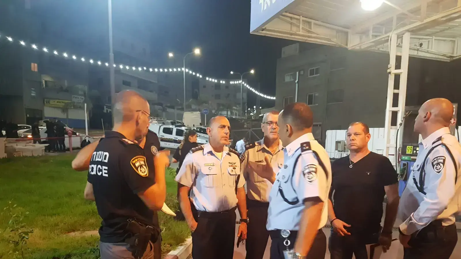 כוחות משטרה בזירת הירי בשפרעם בה נהרג צעיר בן 23, 19 ביולי 2019 כוחות משטרה בזירת הירי בשפרעם בה נהרג צעיר בן 23, 19 ביולי 2019