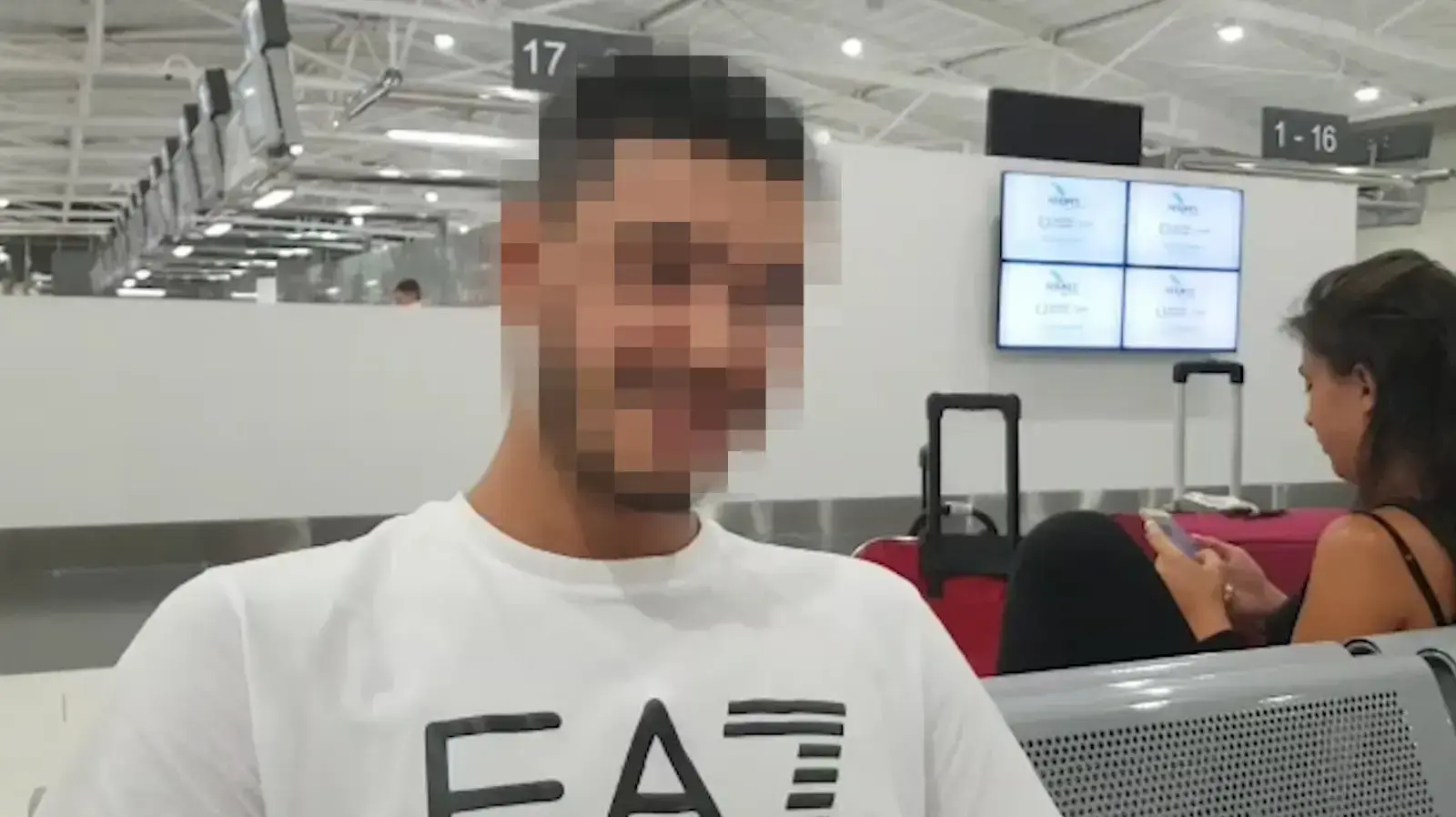 אחד מהילדים שנחשדו באונס התיירת בקפריסין אך שוחררו ממעצר - 25/7/19 אחד מהילדים שנחשדו באונס התיירת בקפריסין אך שוחררו ממעצר - 25/7/19