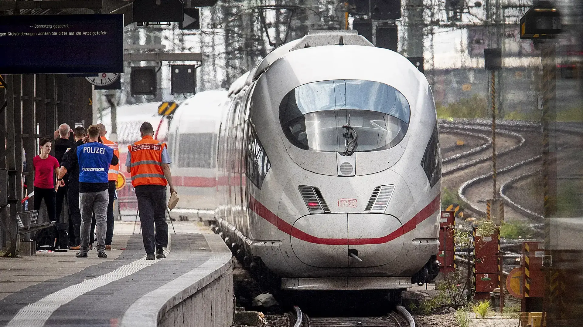 תחנת רכבת בעיר פרנקפורט, גרמניה, שבה נדחף ילד אל מותו, 29 ביולי 2019