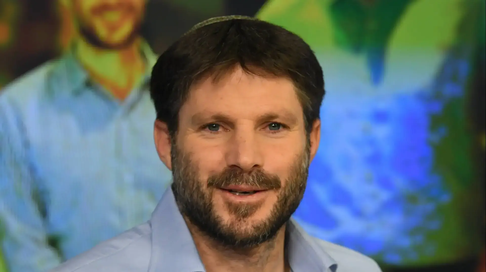 שר התחבורה בצלאל סמוטריץ' באולפן וואלה, יולי 2019 שר התחבורה בצלאל סמוטריץ' באולפן וואלה, יולי 2019