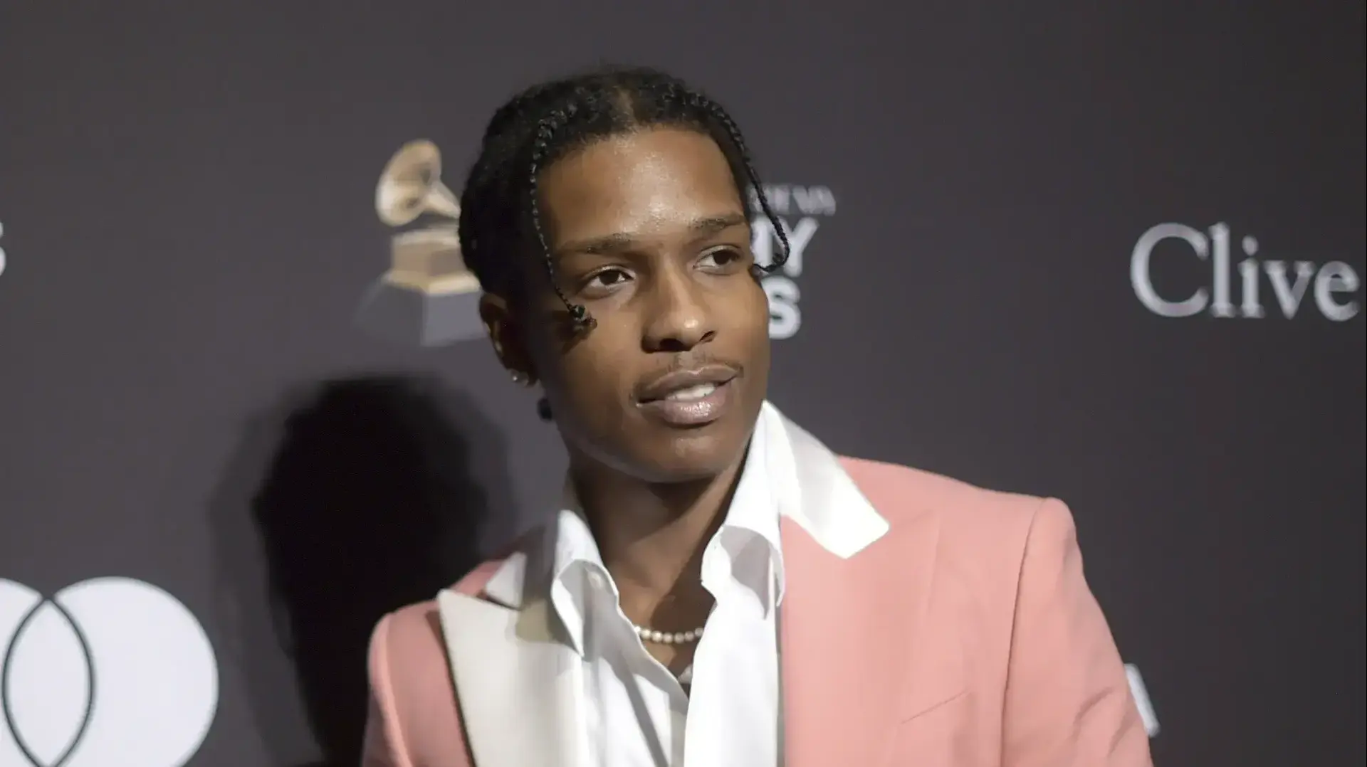 הראפר A$AP Rocky בנשף פרסי הגראמי, פברואר 2019 הראפר A$AP Rocky בנשף פרסי הגראמי, פברואר 2019