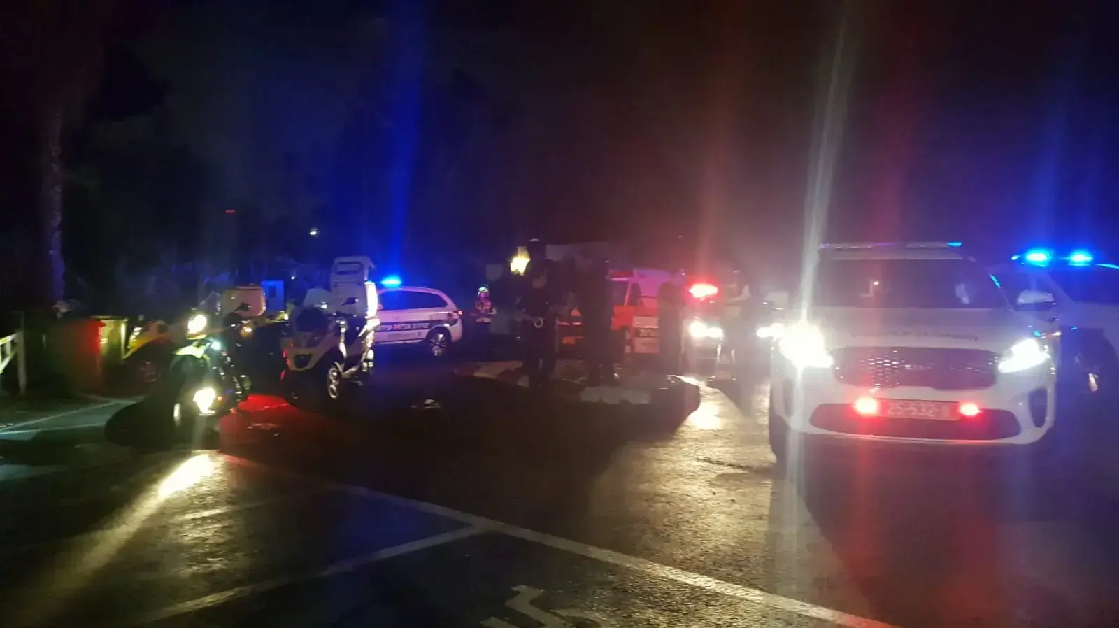 זירת הירי בו נרצח אדם בן 35 ברחוב צלע הצפון בהרצליה זירת הירי בו נרצח אדם בן 35 ברחוב צלע הצפון בהרצליה