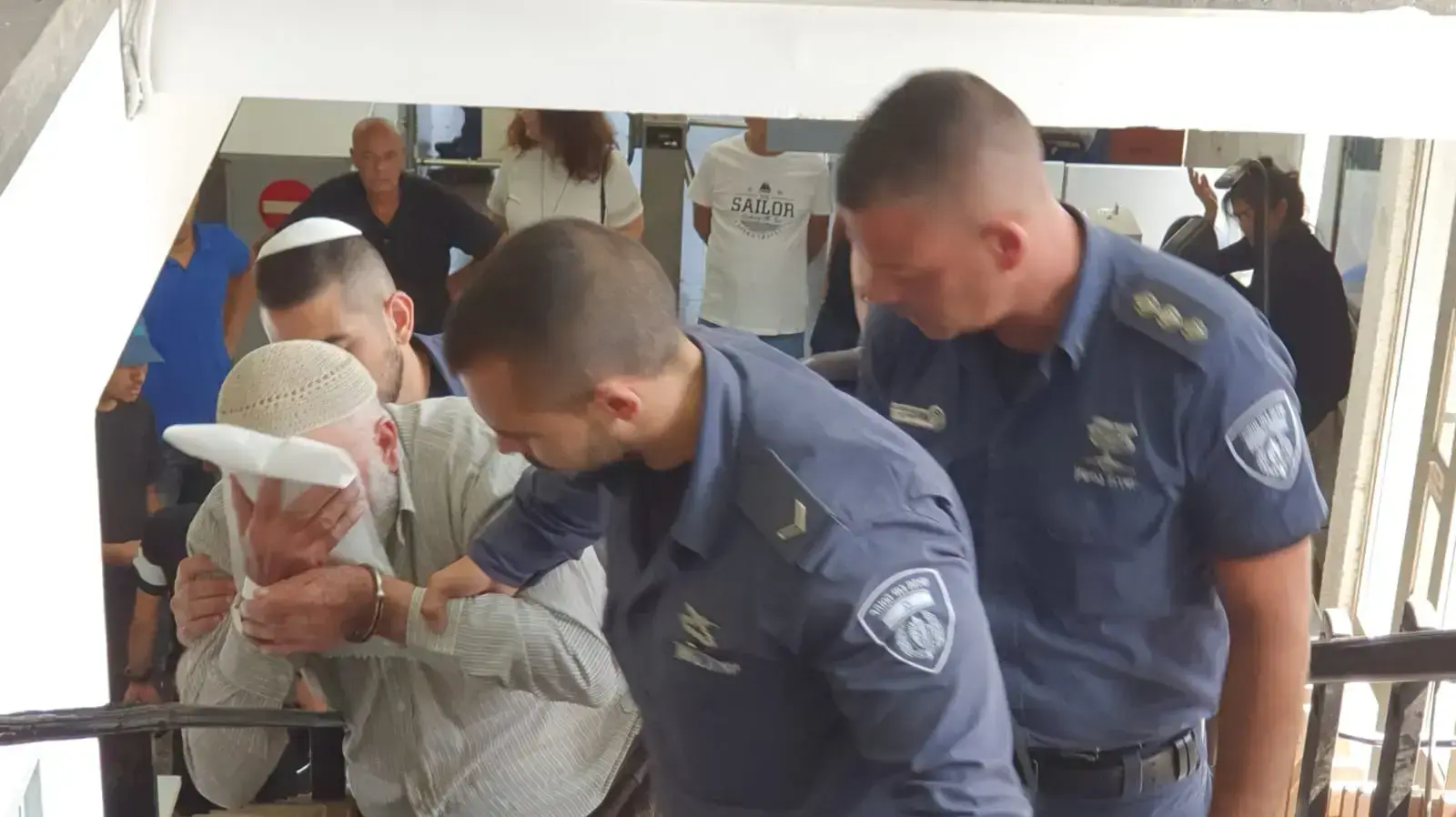 הארכת מעצר -  זקי אריה קשיש בן 82 החשוד באונס במעון בחדרה, השלום חדרה, 5 באוגוסט 2019