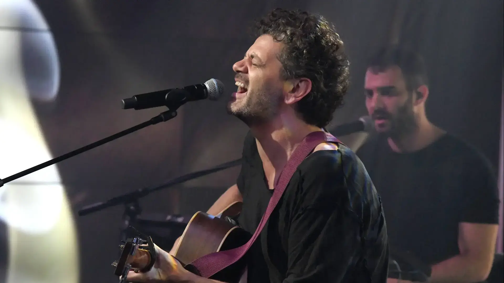 אמיר דדון בהופעה חיה באולפן וואלה, 8. באוגוסט 2019