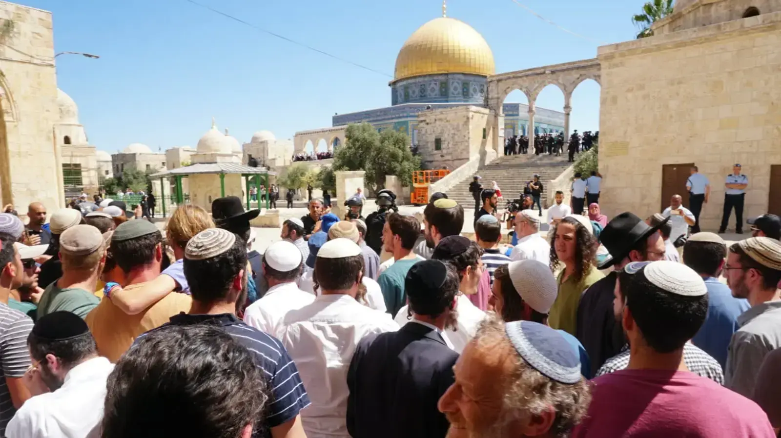 מתפללים יהודים בהר הבית , 11 באוגוסט 2019 מתפללים יהודים בהר הבית , 11 באוגוסט 2019