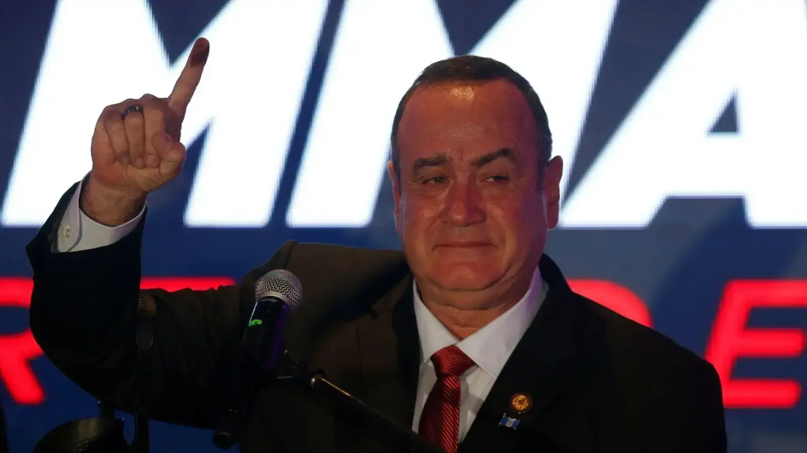 המועמד השמרני אלחנדרו ג'יאמטי אחרי ניצחונו בבחירות לנשיאות גואטמלה, 11 באוגוסט 2019