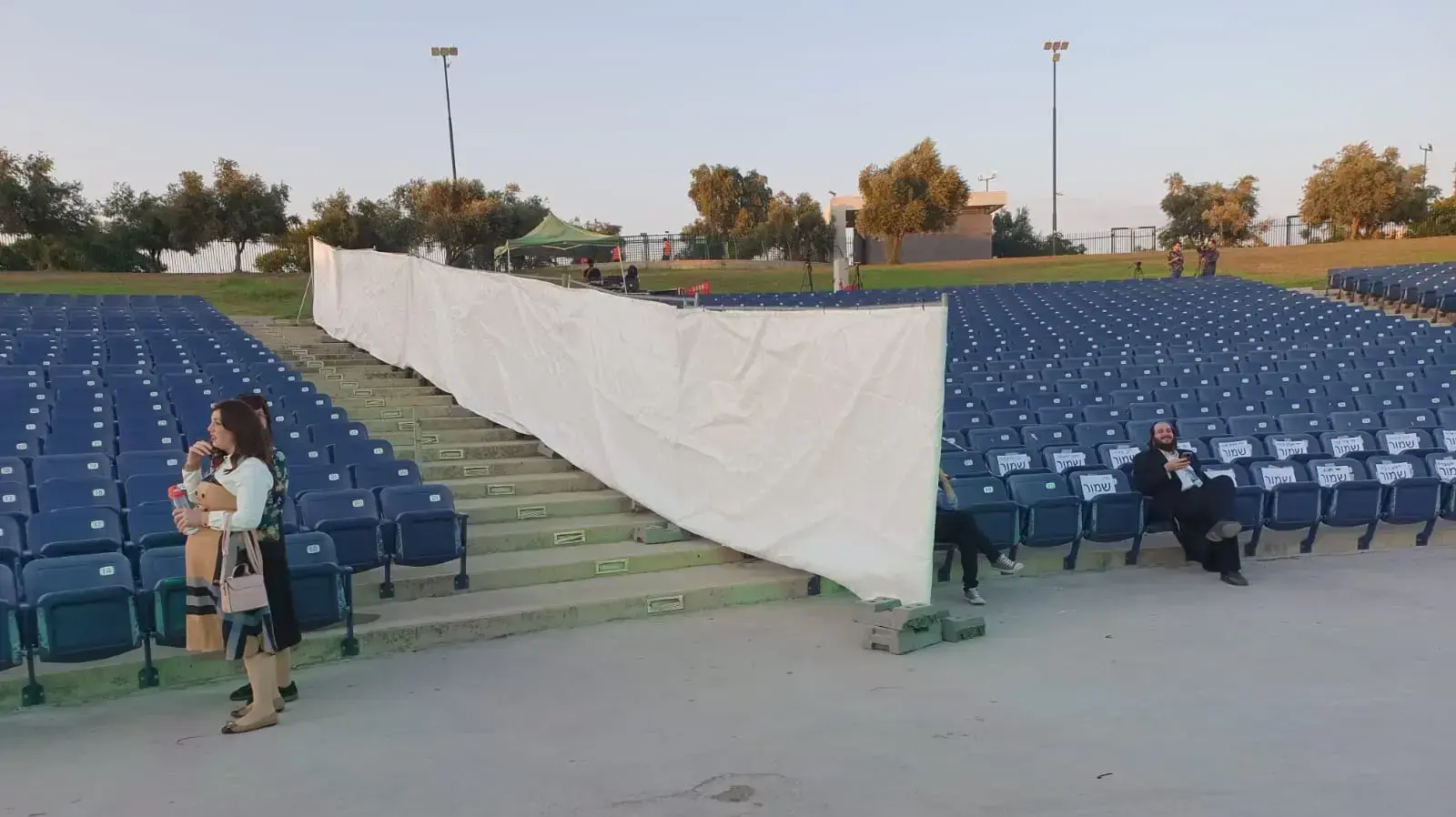 הפארק הלאומי בעפולה לקראת הופעתו של הזמר מוטי שטיינמץ 14 באוגוסט 2019