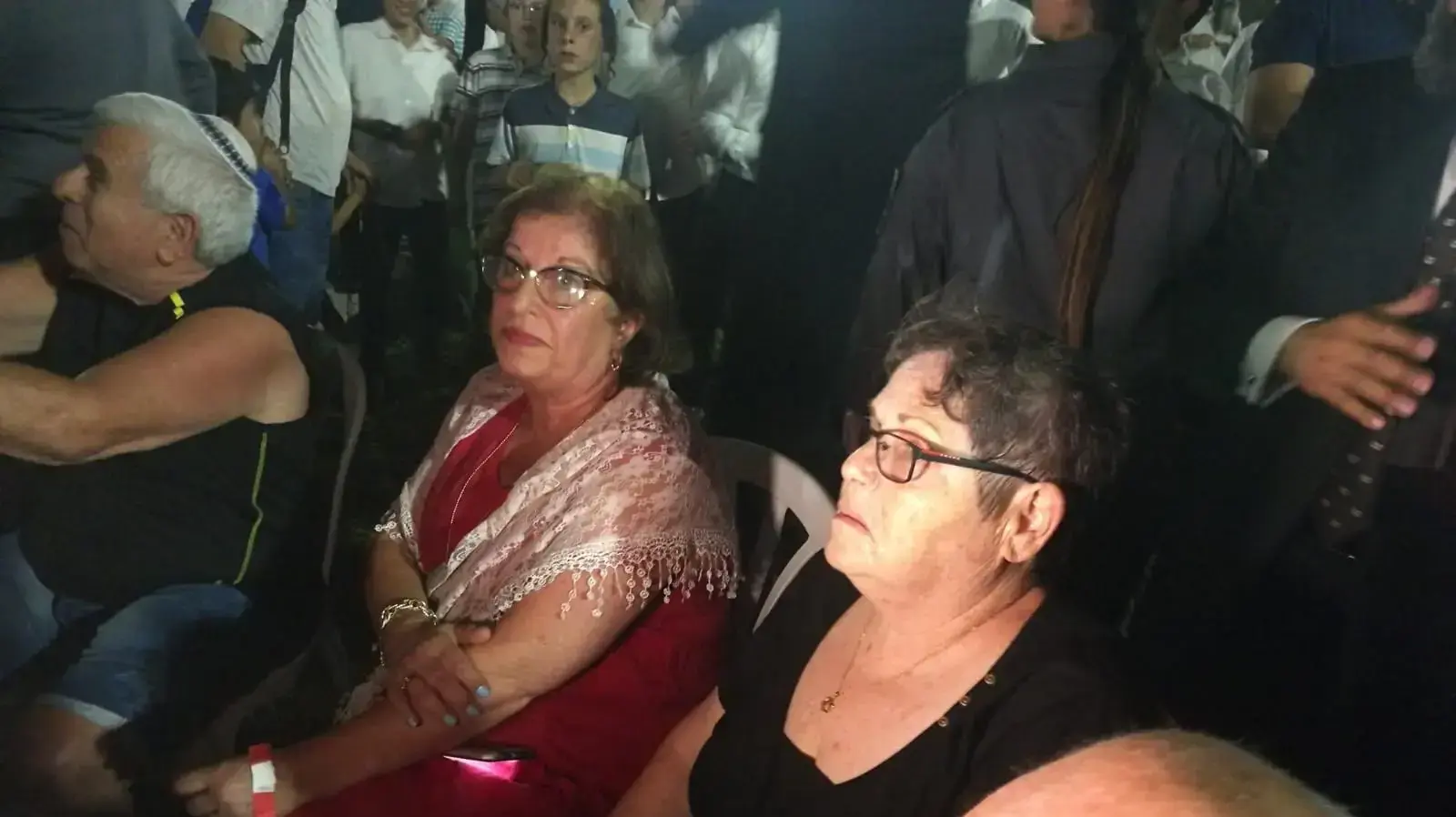 צופים במהלך הופעתו של הזמר מוטי שטיינמץ בפארק הלאומי בעפולה 14 באוגוסט 2019 צופים במהלך הופעתו של הזמר מוטי שטיינמץ בפארק הלאומי בעפולה 14 באוגוסט 2019
