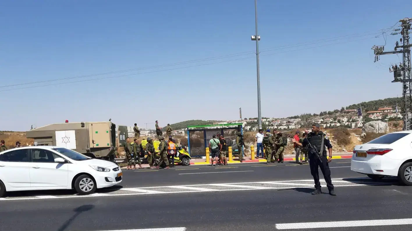 זירת פיגוע דריסה בכביש 60 סמוך ליישוב אלעזר בגוש עציון, 16 באוגוסט 2019 זירת פיגוע דריסה בכביש 60 סמוך ליישוב אלעזר בגוש עציון, 16 באוגוסט 2019